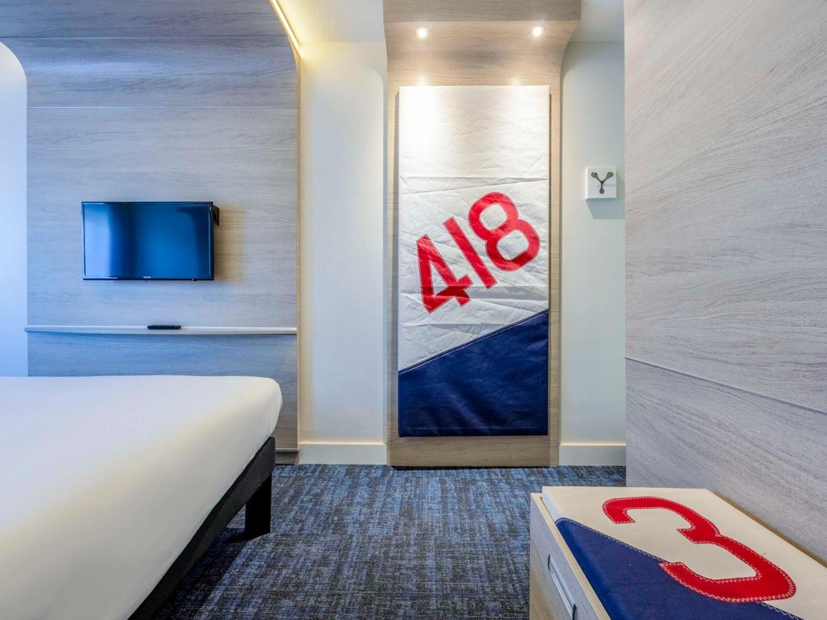 Hotel Ibis Styles La Rochelle Centre Exterior foto