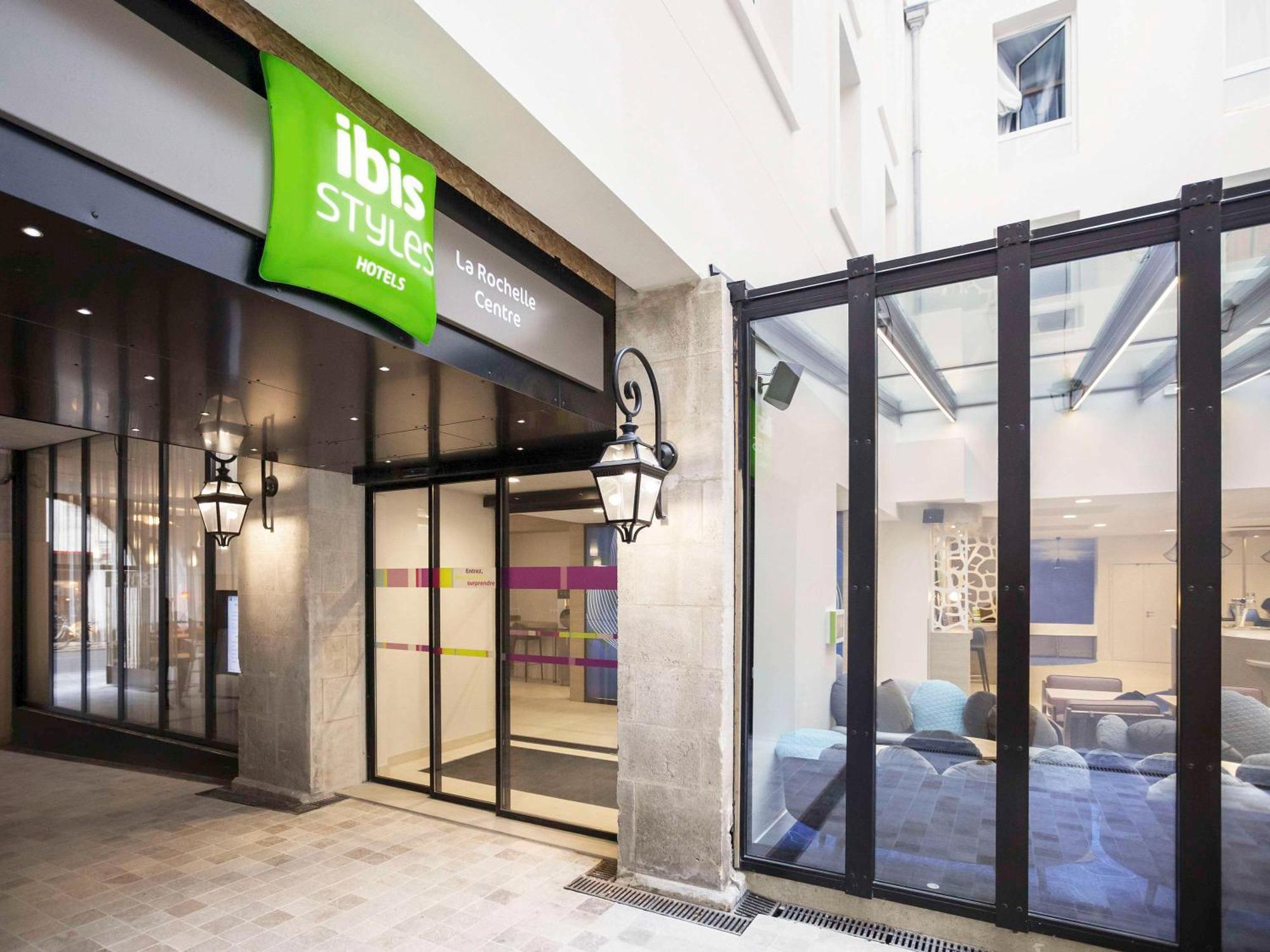 Hotel Ibis Styles La Rochelle Centre Exterior foto