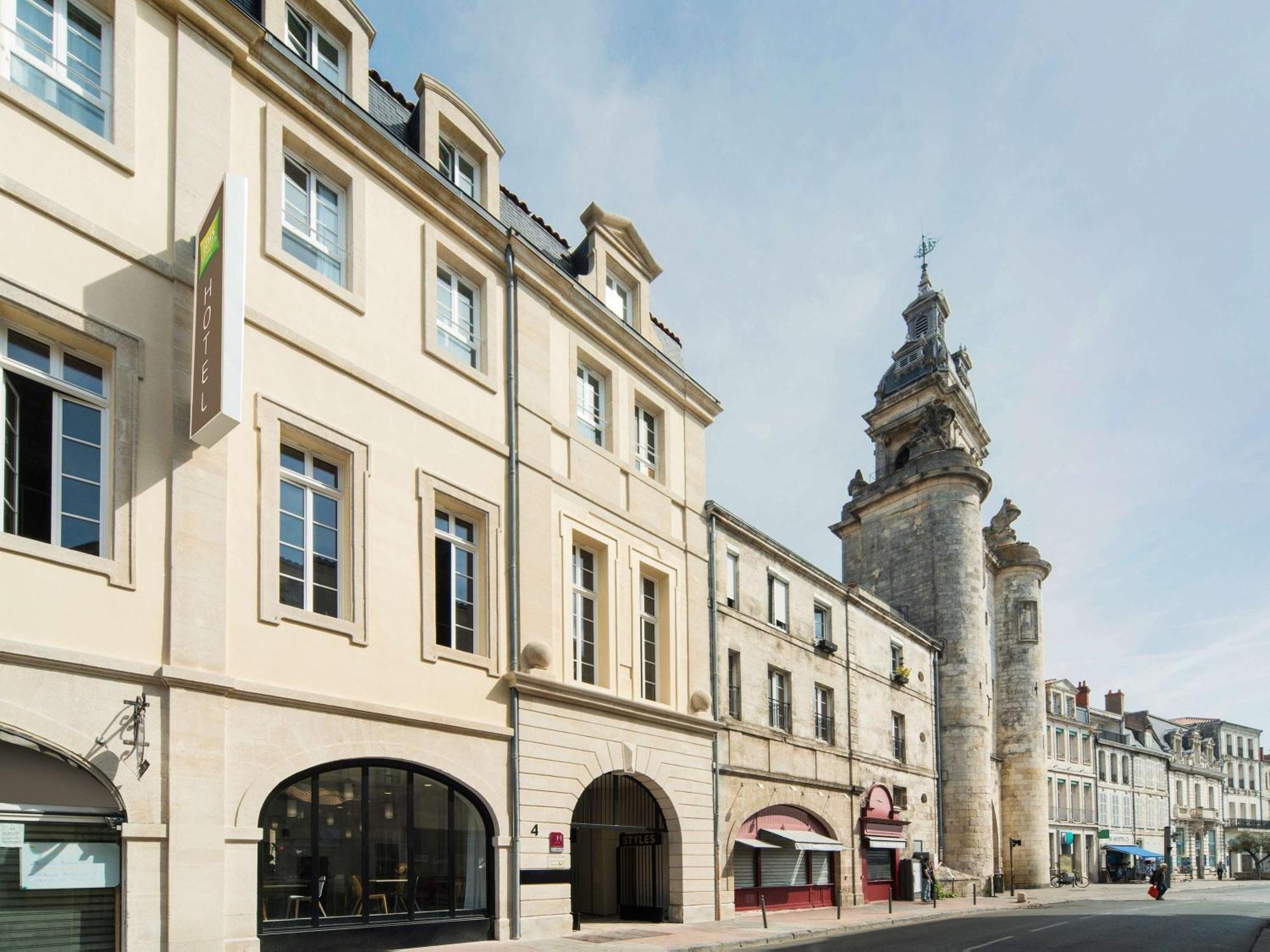 Hotel Ibis Styles La Rochelle Centre Exterior foto