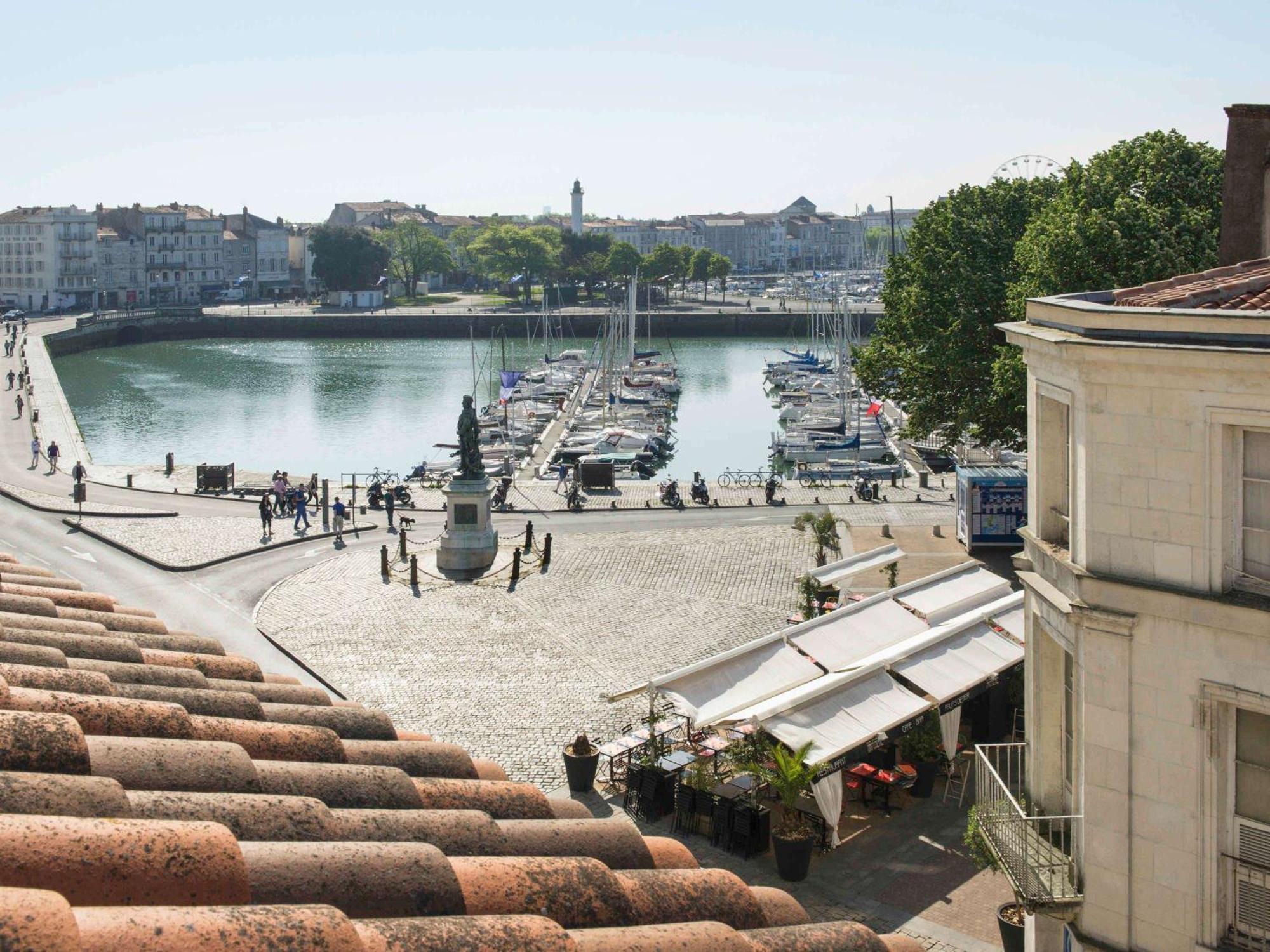Hotel Ibis Styles La Rochelle Centre Exterior foto